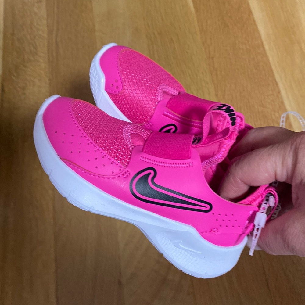 Brand new Nike Flex Runner 3 kids Road running shoes.Highly rated.